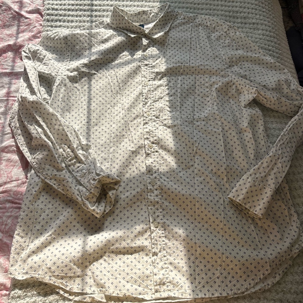 Old Navy Cream Casual Button Down Shirt